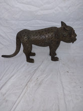 Load image into Gallery viewer, Bronze leopard Benin city
